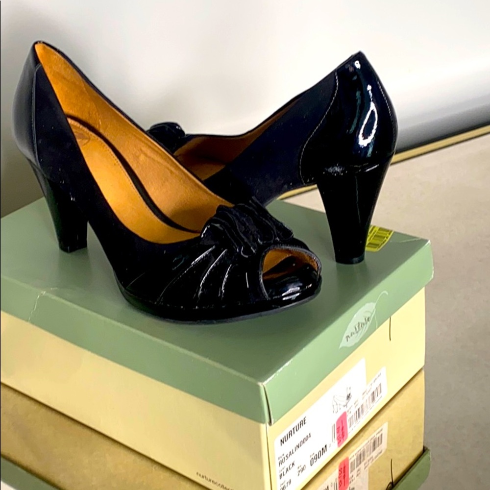 Nurture Black Pumps Size 9 NWT
